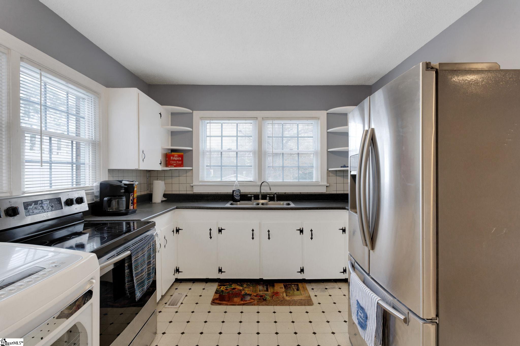 2409 Andrews Road Spartanburg, SC 29302 - Photo 4 of 24 Gallery Image 4