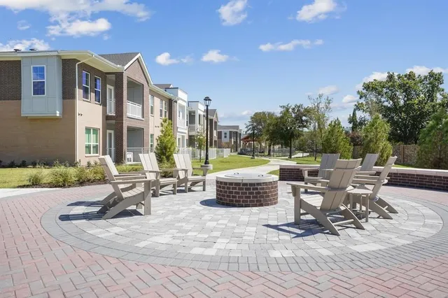 $3,275 | 4700 West Spring Creek Parkway, Unit 9103, Plano, TX 75024