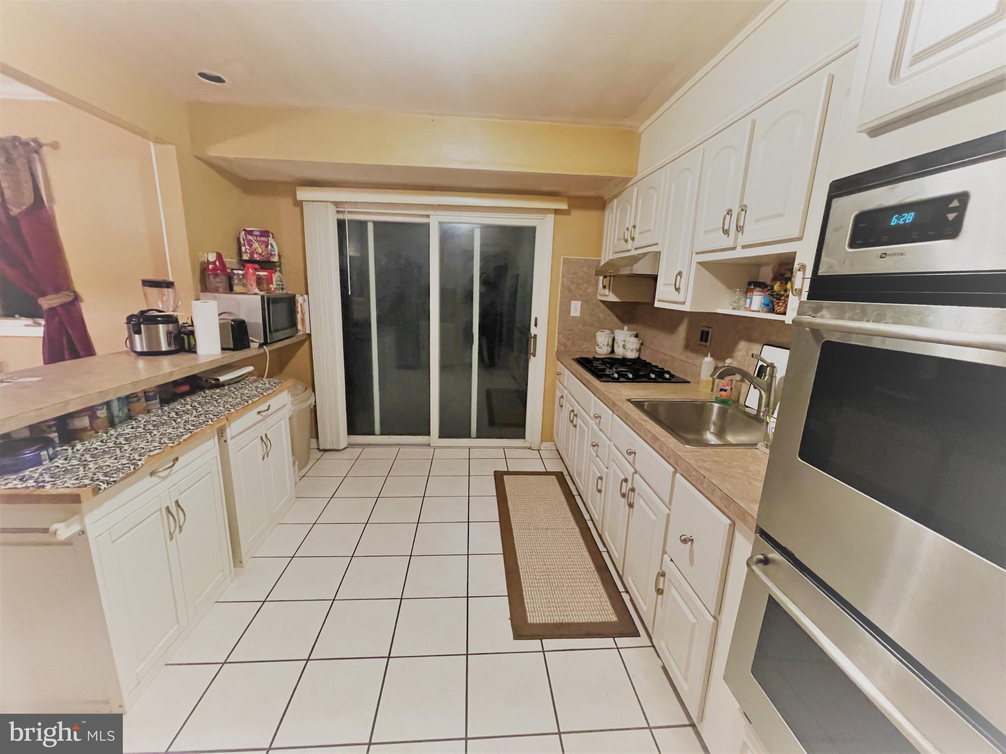 2466 Klockner Road Hamilton, NJ 08690 - Photo 5 of 16
