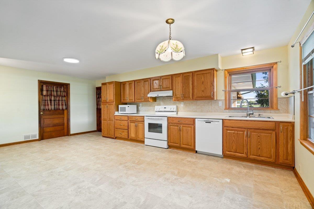 6919 Ford Road Mount Vernon, IN 47620 - Photo 4 of 16 Gallery Image 4