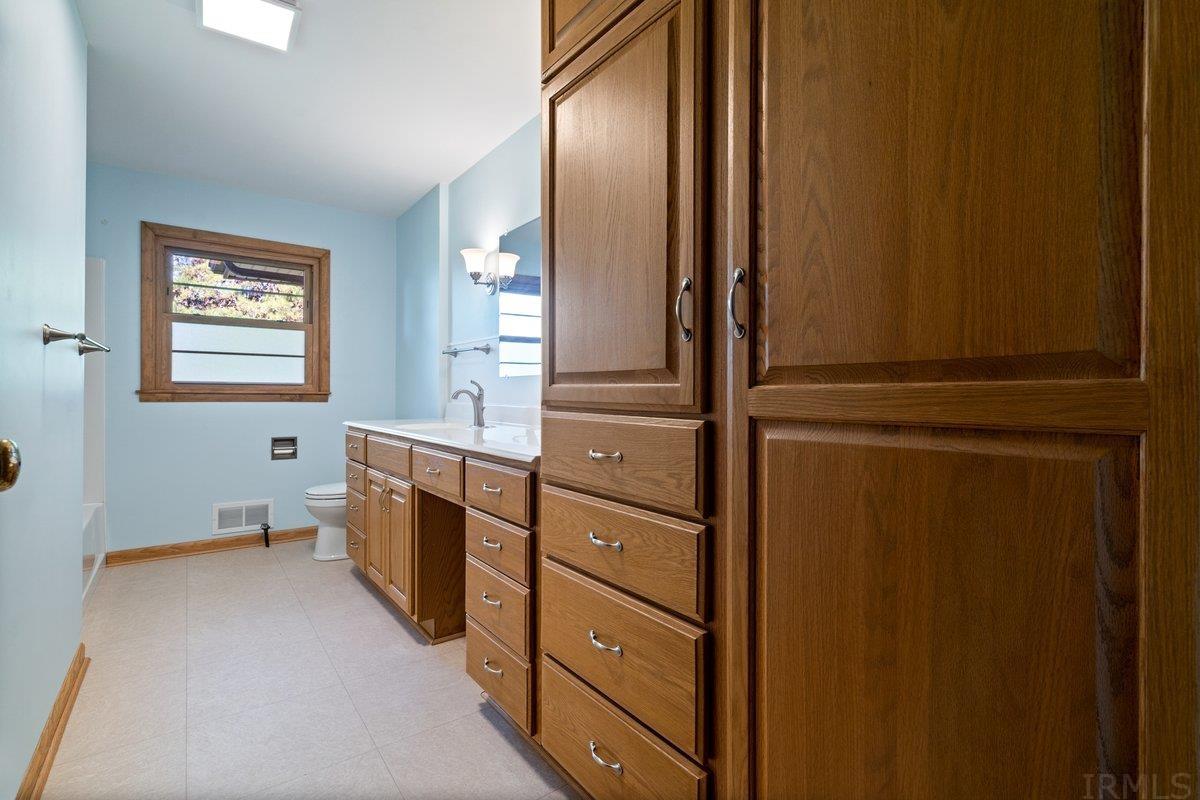 6919 Ford Road Mount Vernon, IN 47620 - Photo 9 of 16 Gallery Image 9