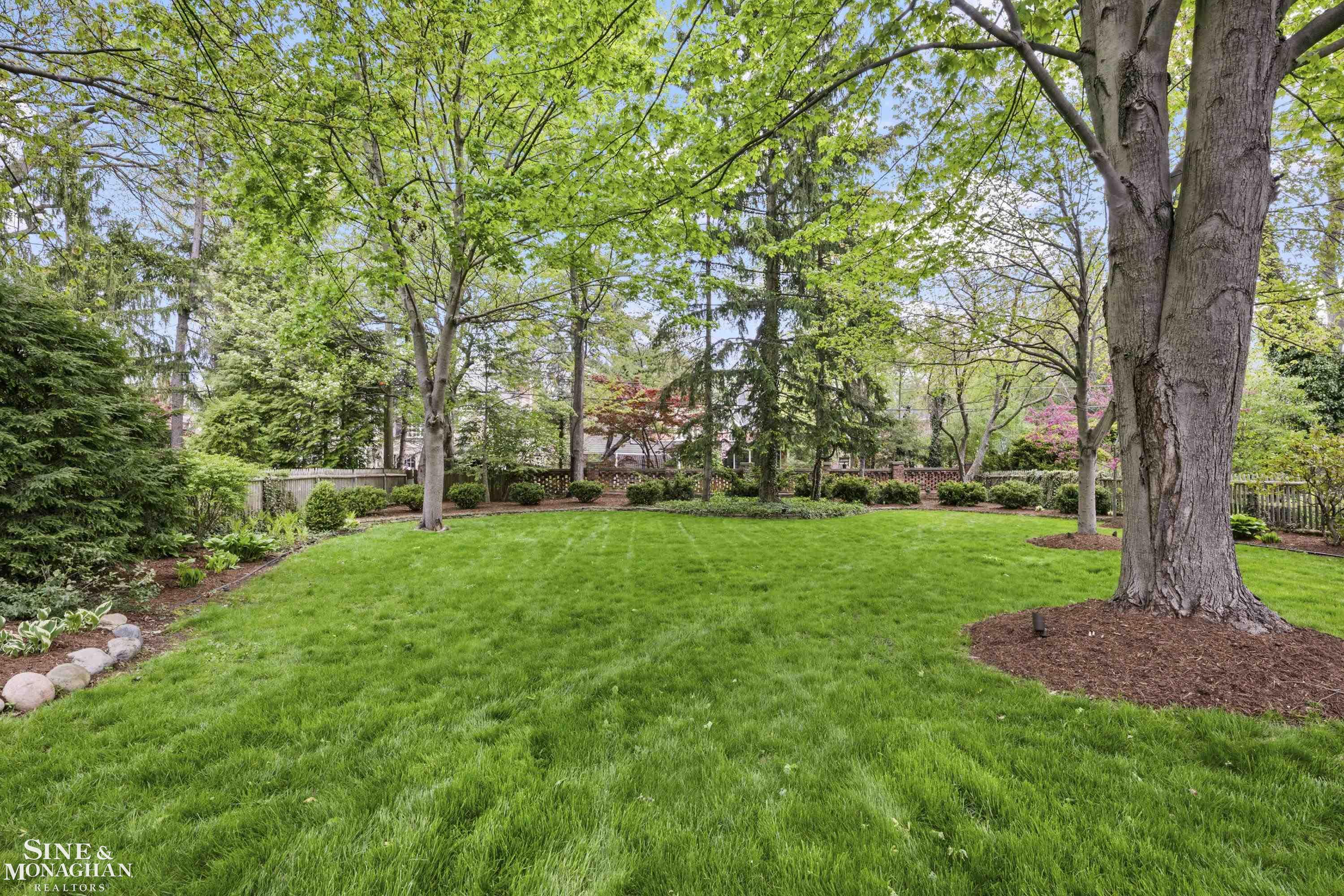 96 Moran Road Grosse Pointe Farms, MI 48236 - Photo 40 of 55 Gallery Image 40