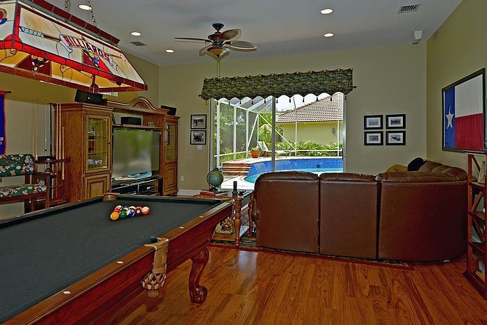 21302 Falls Ridge Way Boca Raton, FL 33428 - Photo 11 of 23 gameroom1_700
