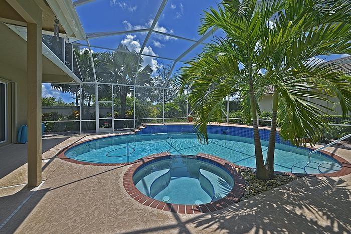 21302 Falls Ridge Way Boca Raton, FL 33428 - Photo 21 of 23 rearexterior1_700
