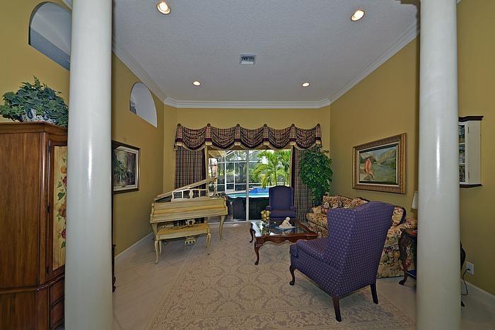 21302 Falls Ridge Way Boca Raton, FL 33428 - Photo 4 of 23 livingroom_700