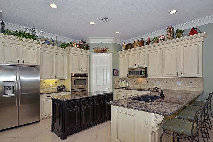 21302 Falls Ridge Way Boca Raton, FL 33428 - Photo 7 of 23 kitchen_700