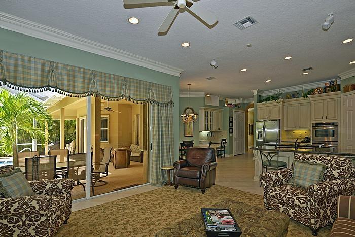 21302 Falls Ridge Way Boca Raton, FL 33428 - Photo 10 of 23 familyroom2_700
