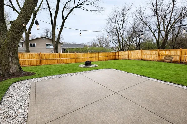 $524,900 | 6418 Bradley Drive, Woodridge, IL 60517