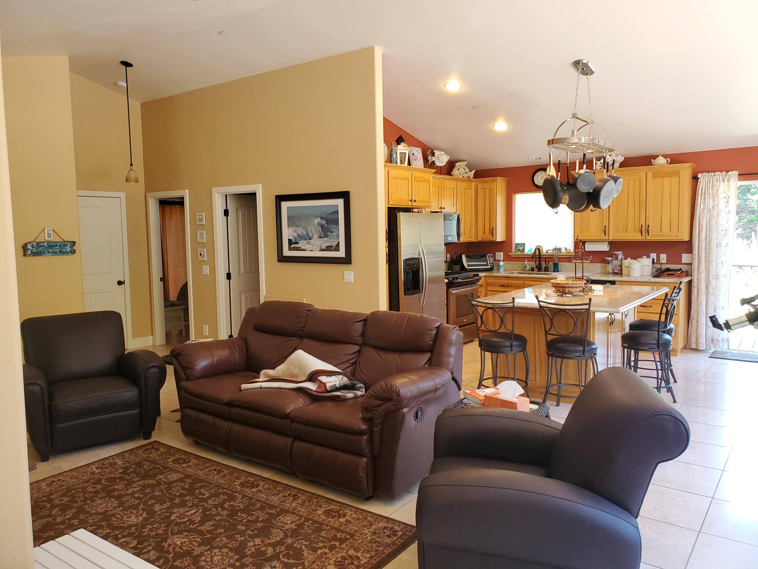 140 Beach Road Whitethorn, CA 95589 - Photo 9 of 37