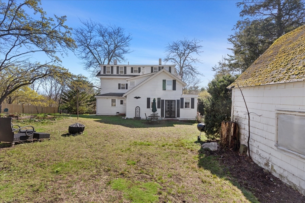 1069 Central Avenue Needham, MA 02492 - Photo 6 of 7