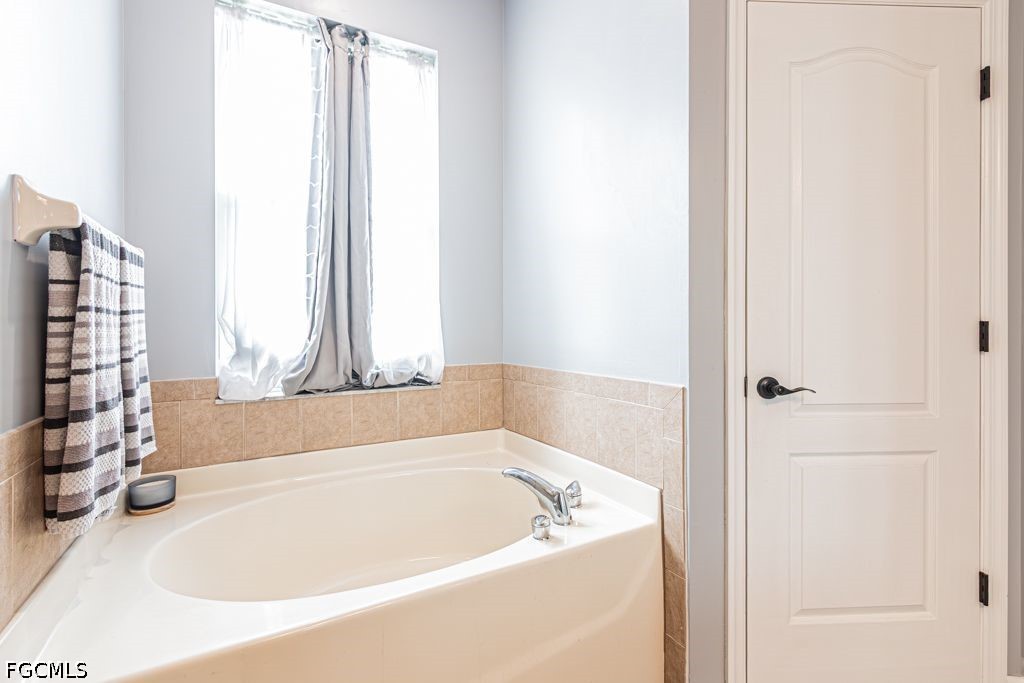 12822 Ivory Stone Loop Fort Myers, FL 33913 - Photo 23 of 50