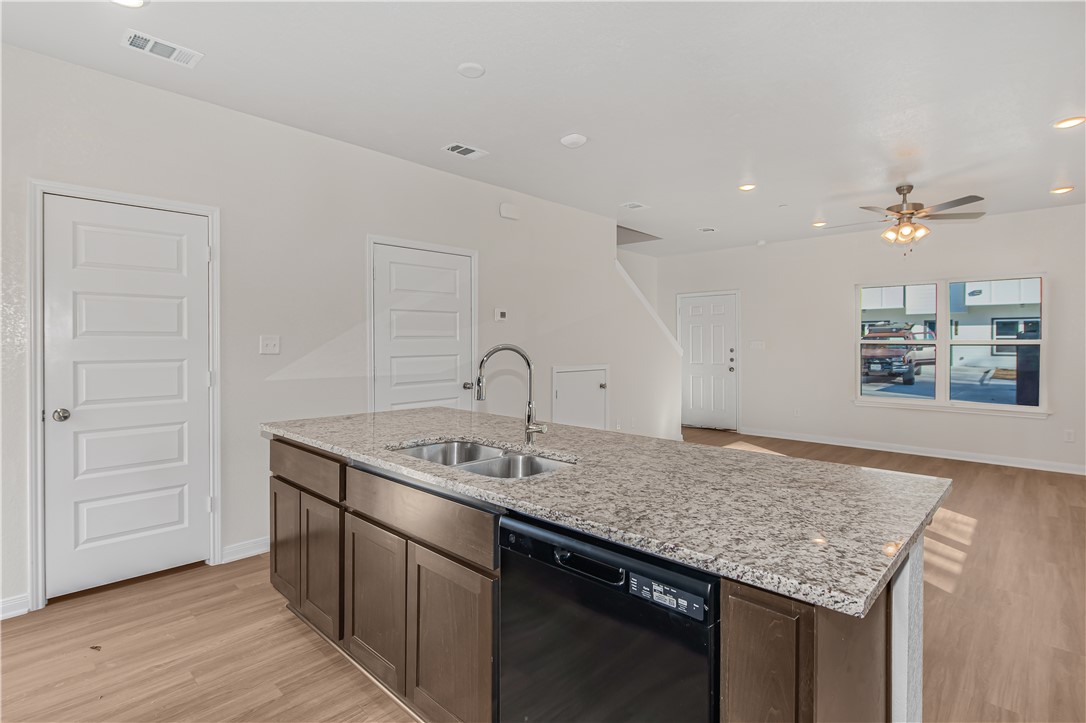 601 West 24th Street, Unit 121 Bryan, TX 77803 - Photo 6 of 17