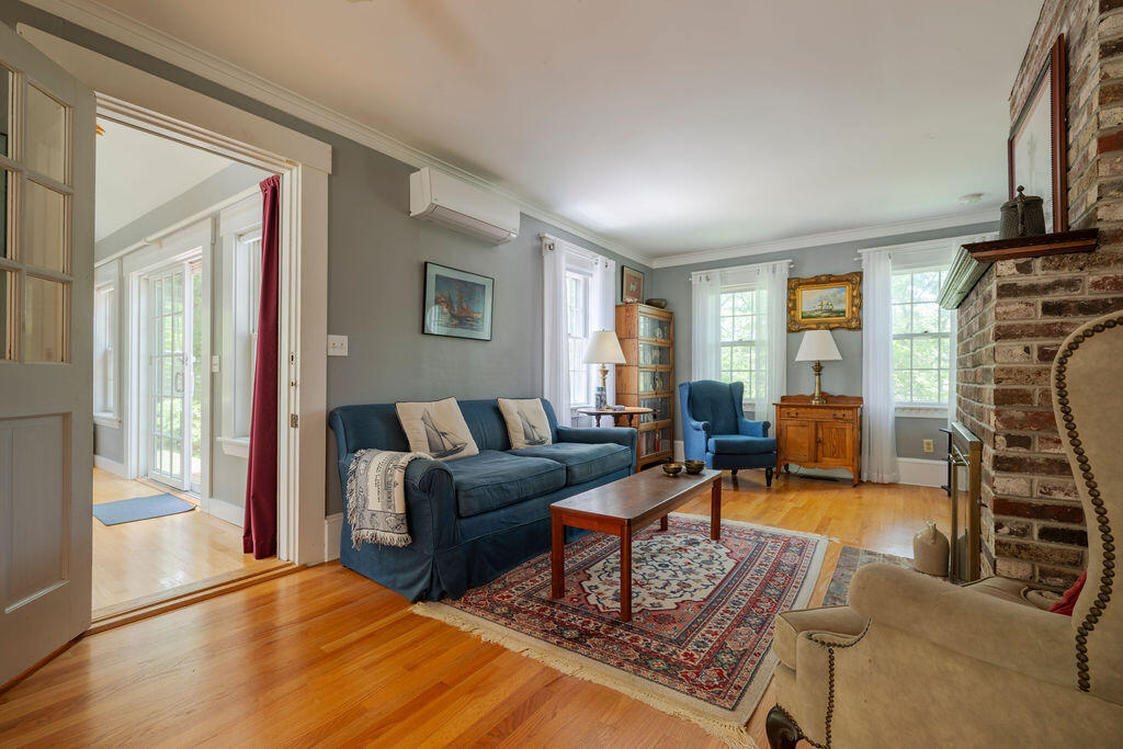 45 Old Paine Hollow Road Wellfleet, MA 02667 - Photo 8 of 46 45_old_Paine_Hollow-33