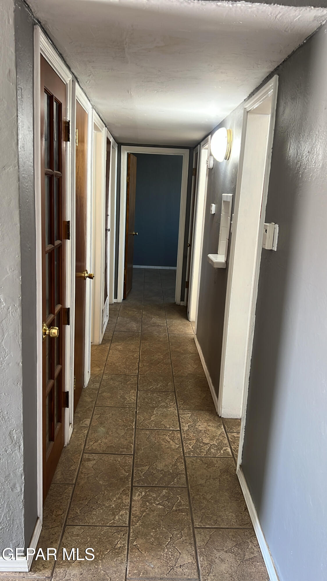 2636 Prestwick Road El Paso, TX 79925 - Photo 12 of 20 98AF5E37-AFDE-4820-8709-55563FD347D2