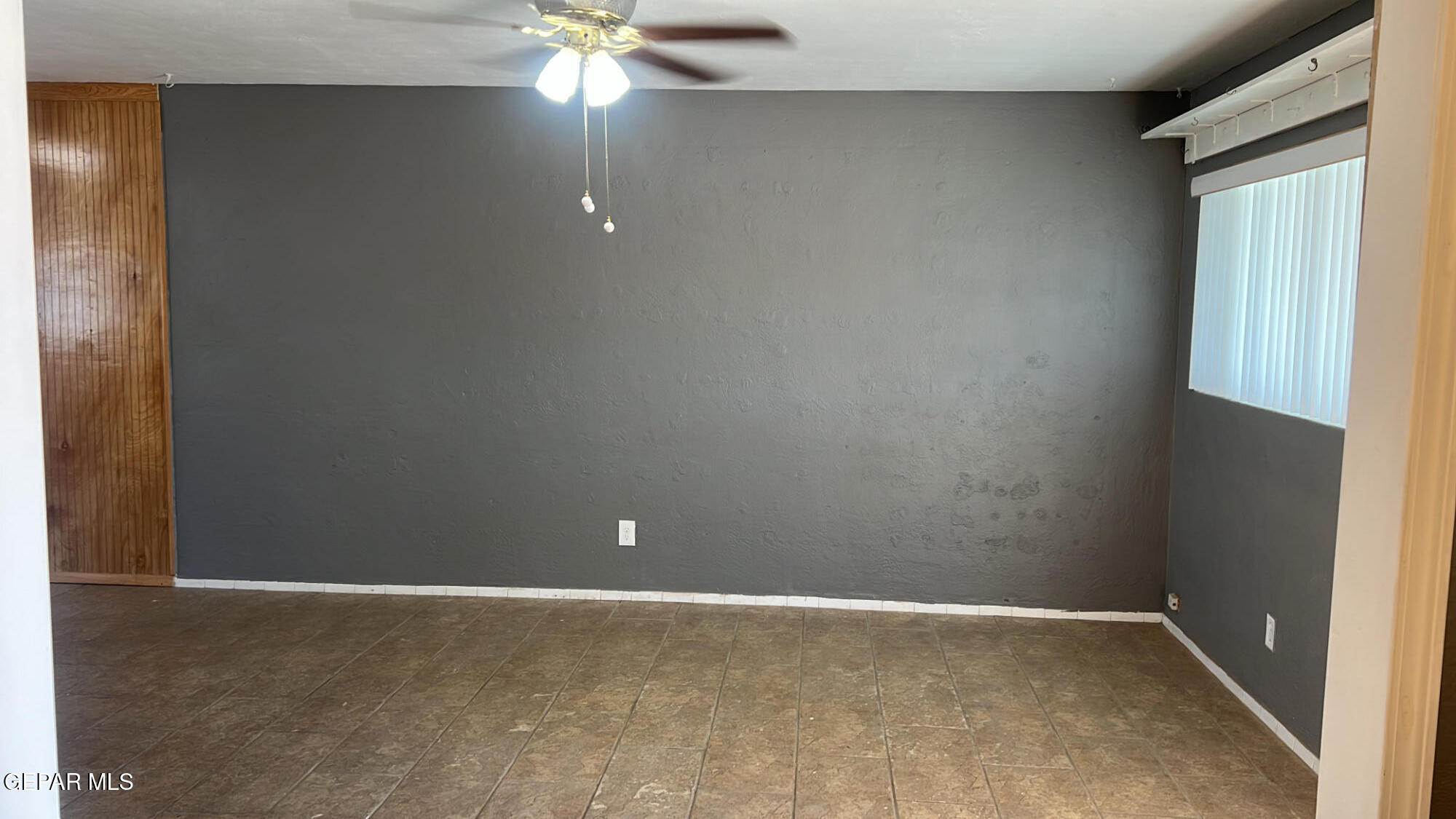 2636 Prestwick Road El Paso, TX 79925 - Photo 3 of 20 15658D46-4B48-4EEE-926D-32CB874F0056
