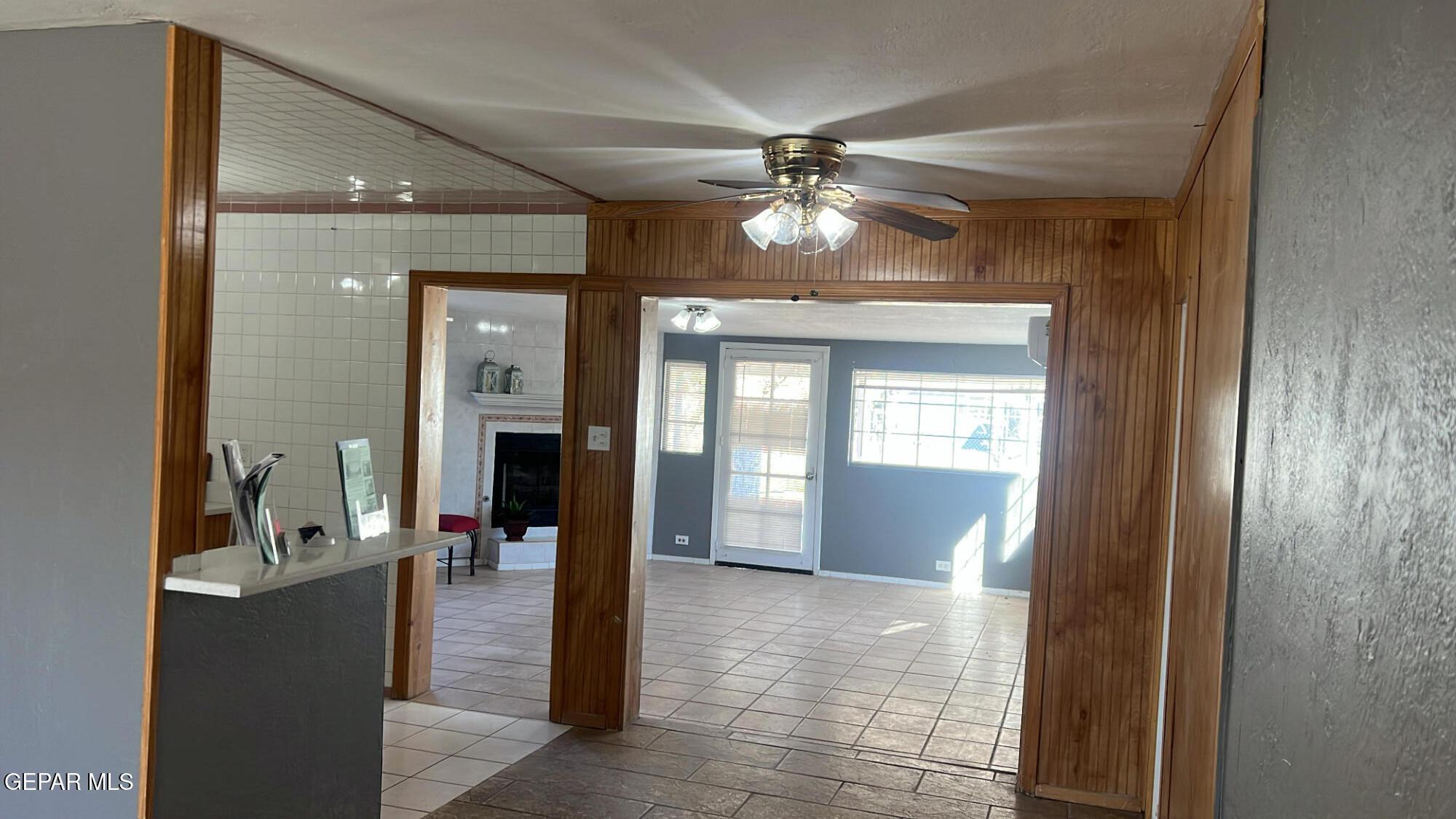2636 Prestwick Road El Paso, TX 79925 - Photo 9 of 20 6345DFC6-B2D6-4541-AD11-302023A0E043
