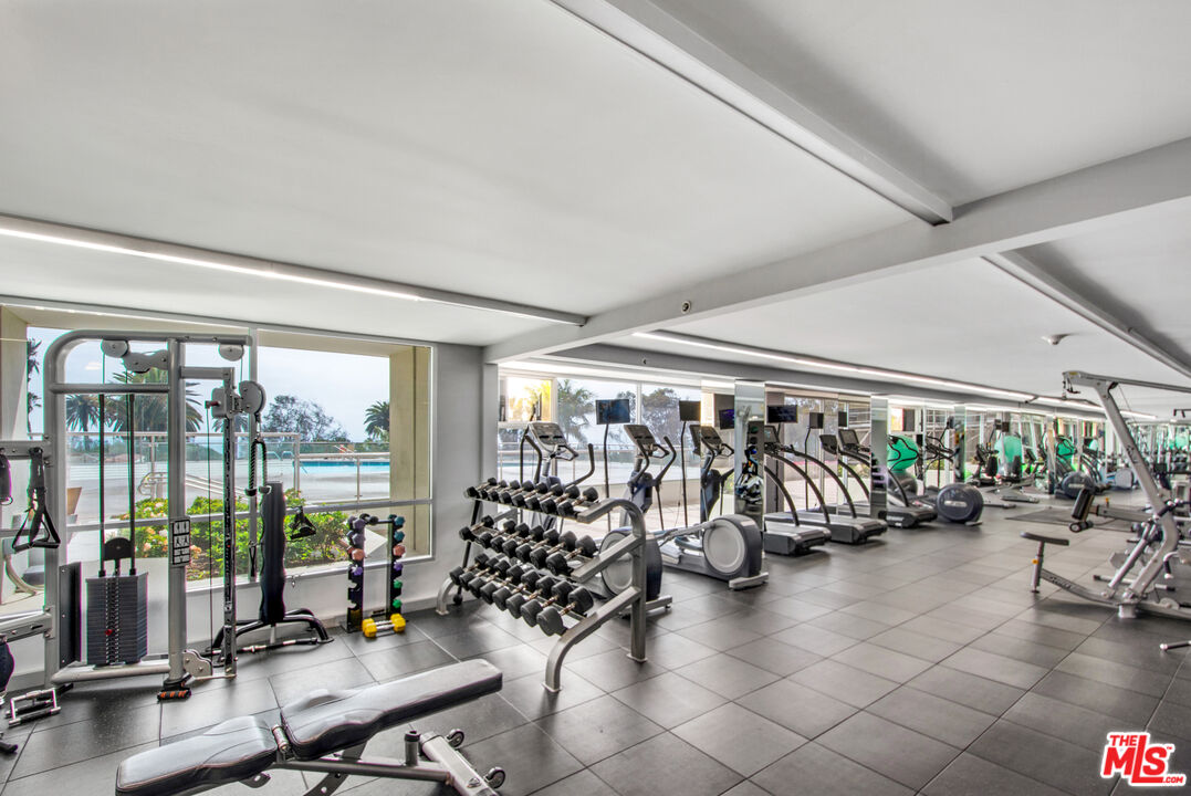 201 Ocean Avenue, Unit 1505B Santa Monica, CA 90402 - Photo 25 of 45 a view of a room with gym equipment