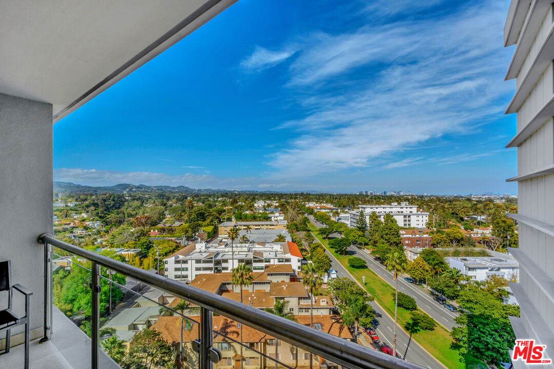 201 Ocean Avenue, Unit 1505B Santa Monica, CA 90402 - Photo 3 of 45 a view of city from a balcony