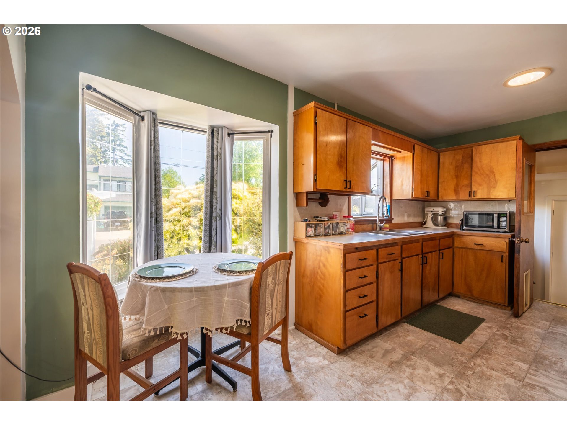 1789 14th Street North Bend, OR 97459 - Photo 14 of 43