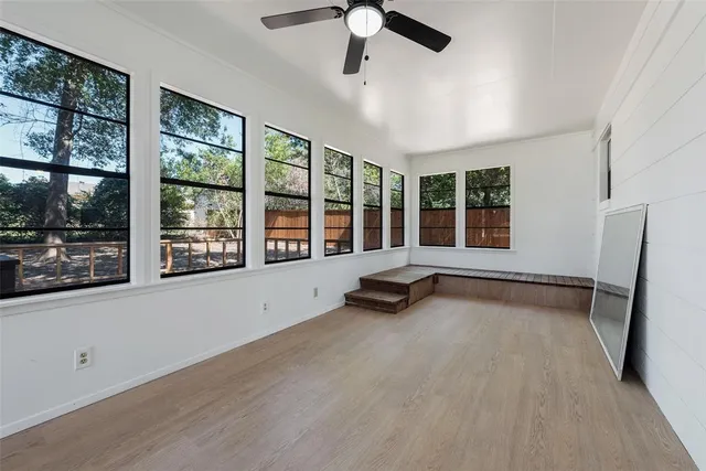 a view of livingroom with furniture and windows
