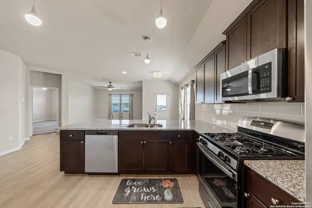 $262,900 | 13218 Thyme Way, St. Hedwig, TX 78152