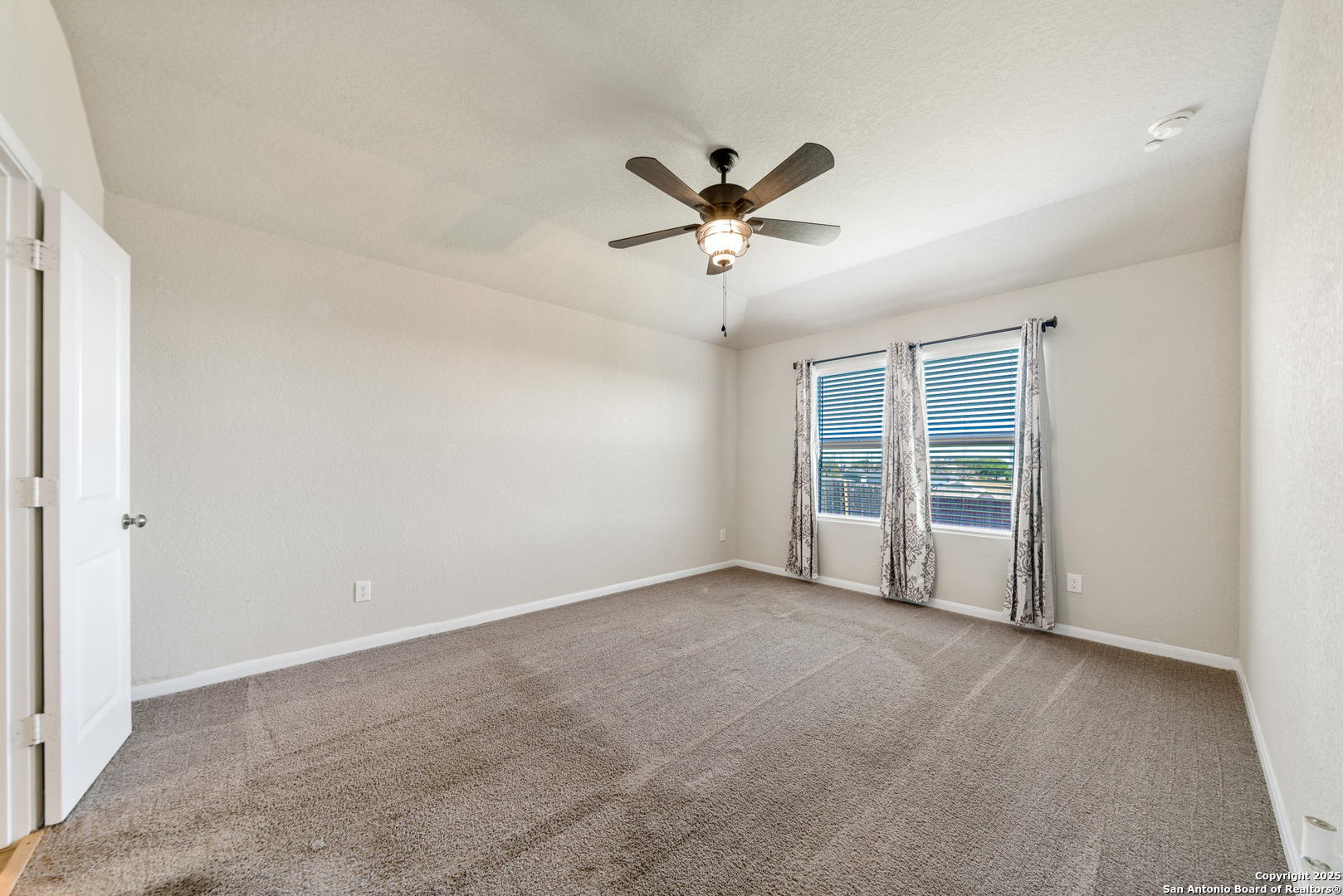 13218 Thyme Way St. Hedwig, TX 78152 - Photo 17 of 32