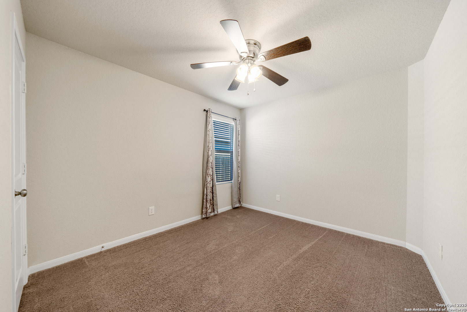 13218 Thyme Way St. Hedwig, TX 78152 - Photo 25 of 32