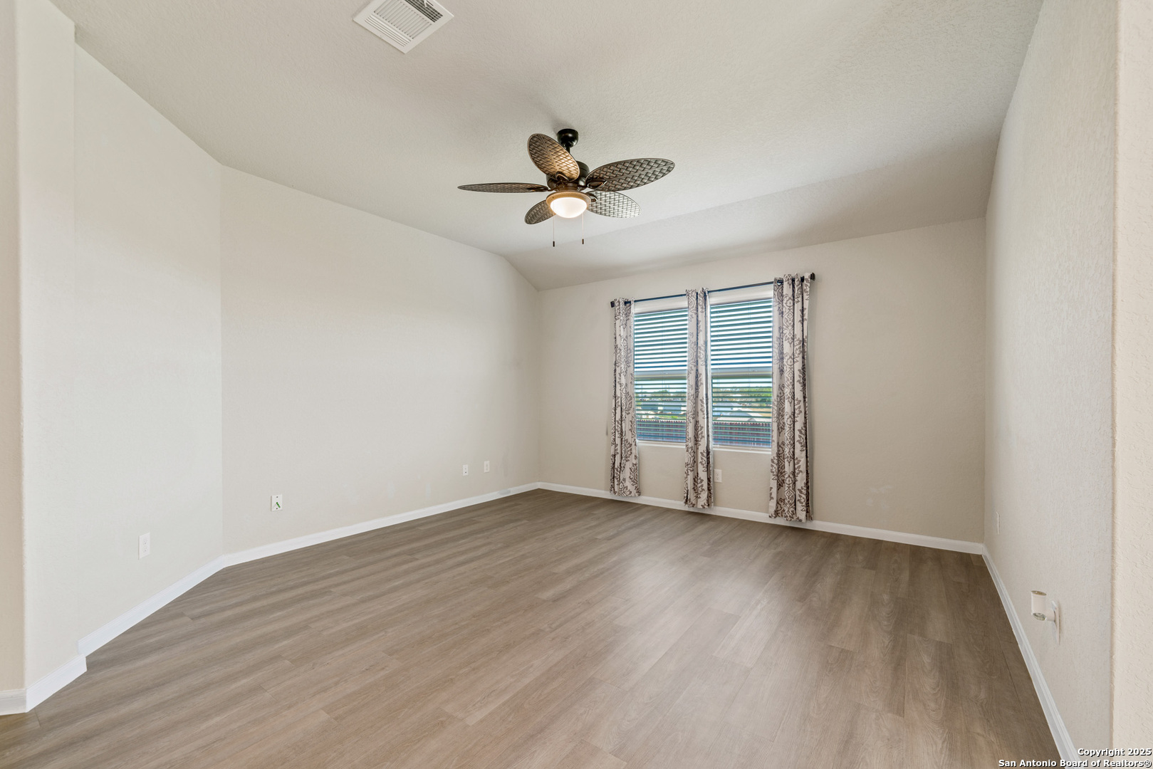 13218 Thyme Way St. Hedwig, TX 78152 - Photo 7 of 32