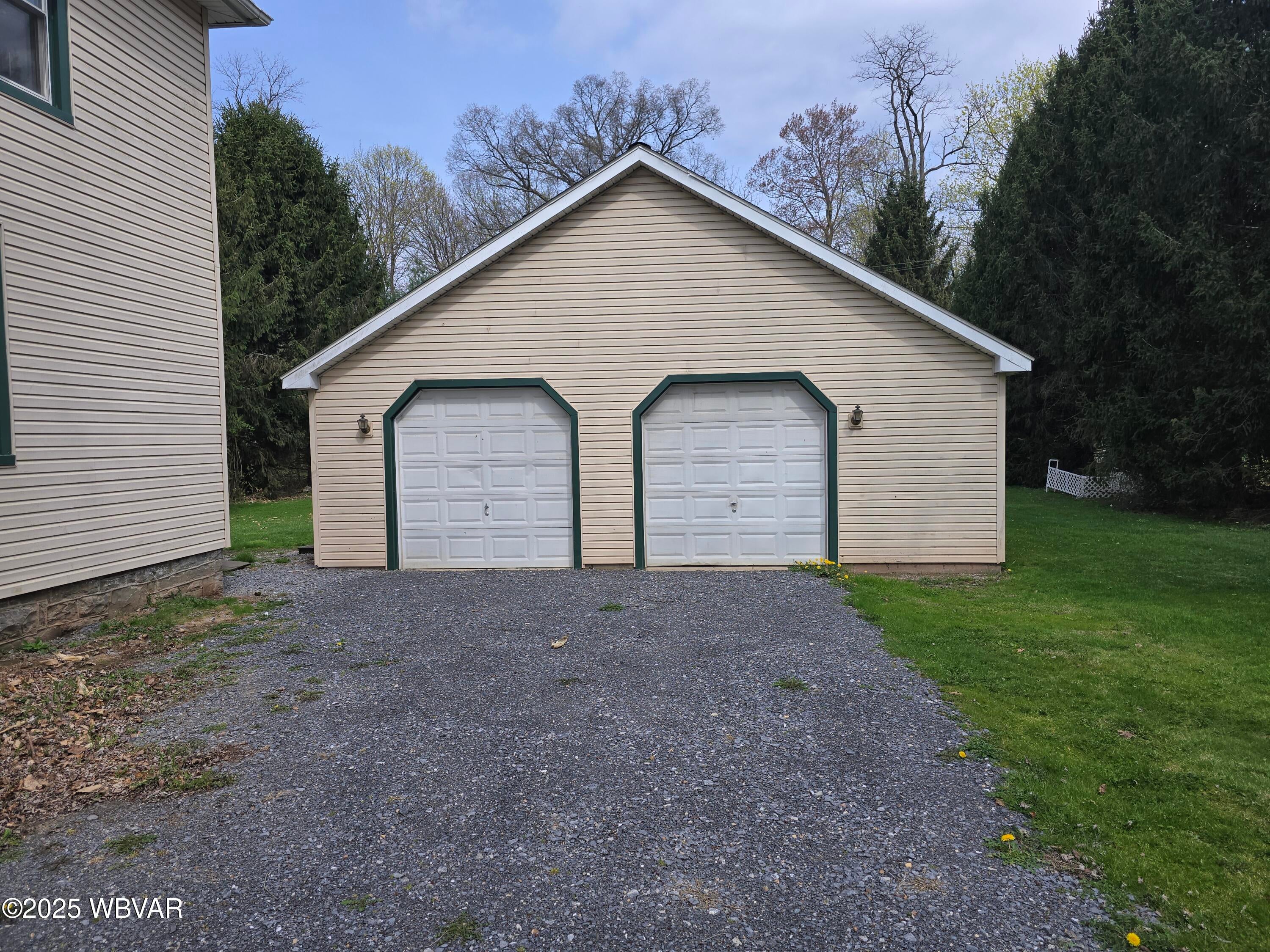 1081 5th Avenue Jersey Shore, PA 17740 - Photo 2 of 47 20250419_105420