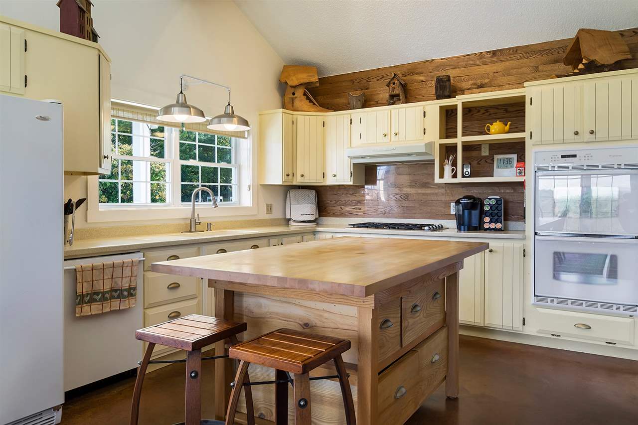 244 Guthrie Road Ryegate, VT 05042 - Photo 7 of 23