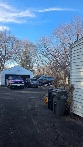 $199,900 | 918 Lavoie Avenue, Elgin, IL 60120