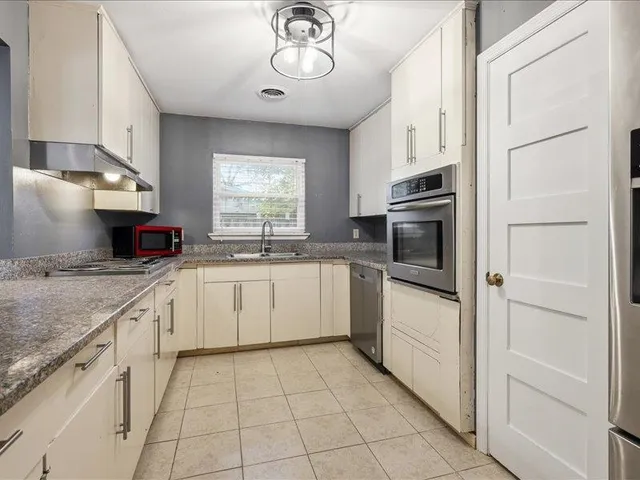 $315,000 | 2216 Woodlawn Drive, Tallahassee, FL 32303