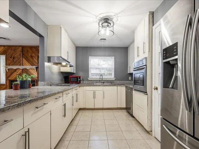 $315,000 | 2216 Woodlawn Drive, Tallahassee, FL 32303