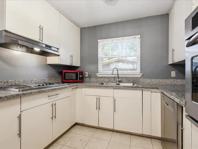 $315,000 | 2216 Woodlawn Drive, Tallahassee, FL 32303