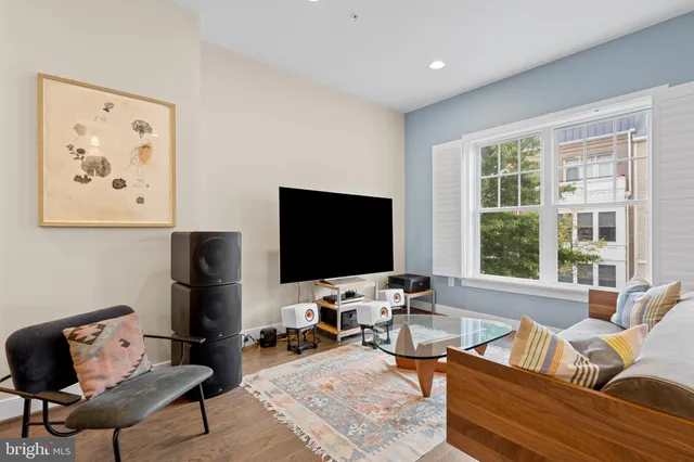 $1,250,000 | 608 East Alexandria Avenue, Alexandria, VA 22301