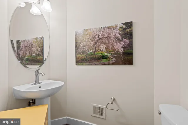 $1,250,000 | 608 East Alexandria Avenue, Alexandria, VA 22301