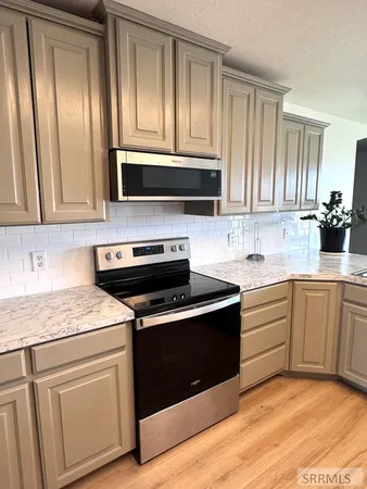 $749,900 | 634 North 3200 East, Menan, ID 83434