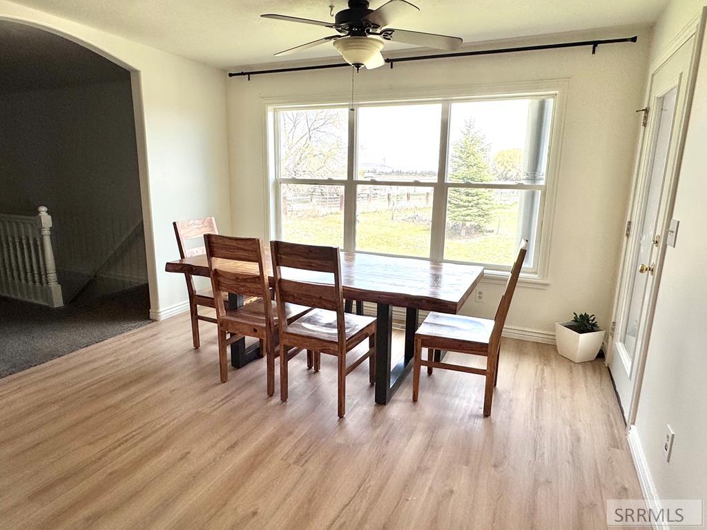 634 North 3200 East Menan, ID 83434 - Photo 18 of 85 Dining area