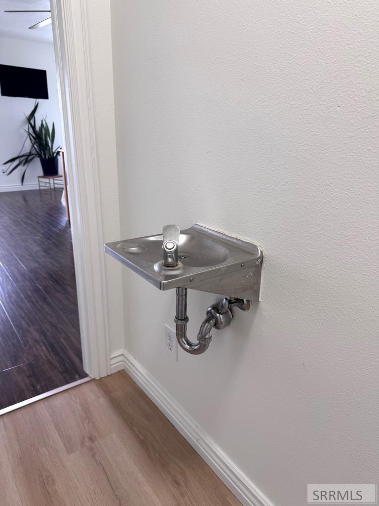 634 North 3200 East Menan, ID 83434 - Photo 20 of 85 Drinking fountain