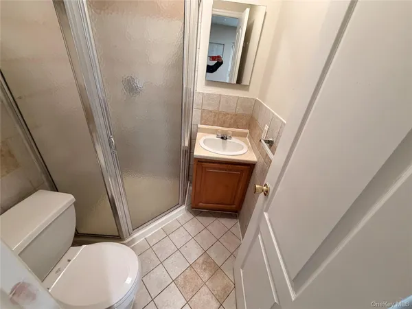 $975,000 | 1907 Arnow Avenue | Baychester