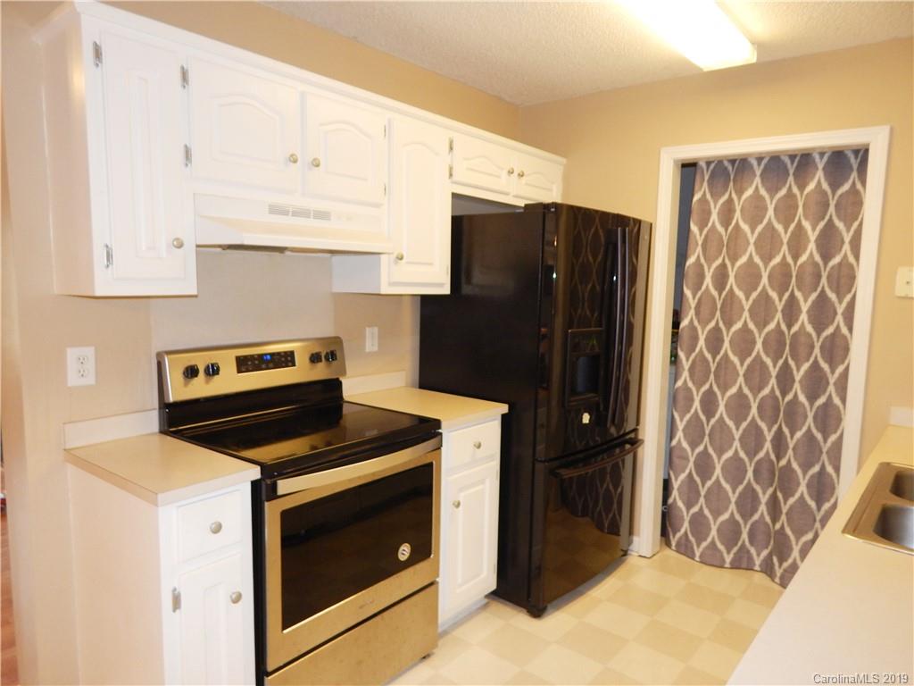 1151 Princeton Road Rock Hill, SC 29730 - Photo 4 of 17 Gallery Image 4