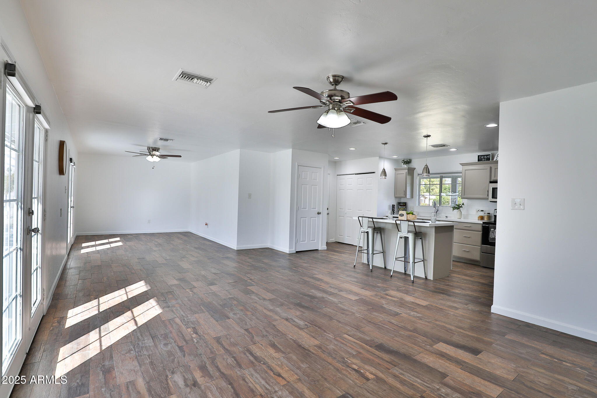 811 West Northern Avenue Phoenix, AZ 85021 - Photo 14 of 62 9-web-or-mls-IMG_0010