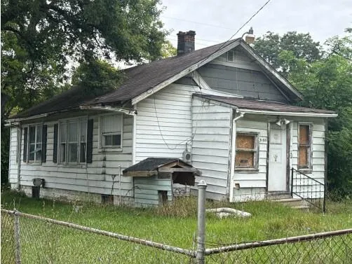 $43,500 | 3188 Hemphill Road, Burton, MI 48529