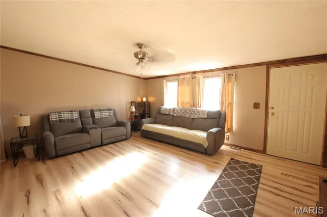 $217,500 | 543 Turkey Run, St. Clair, MO 63077