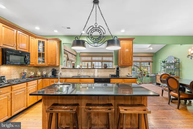 $1,600,000 | 2000 St Andrews Drive, Berwyn, PA 19312