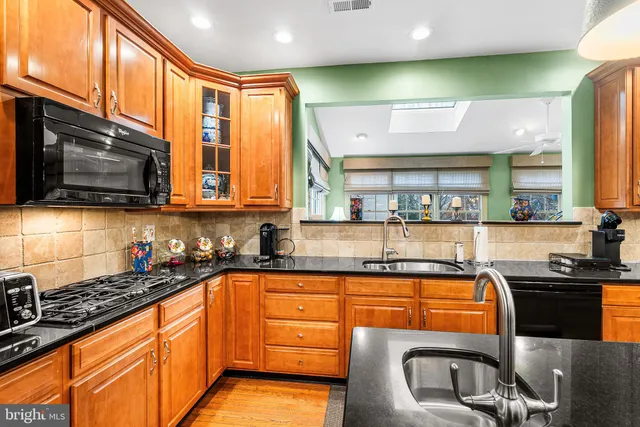 $1,600,000 | 2000 St Andrews Drive, Berwyn, PA 19312