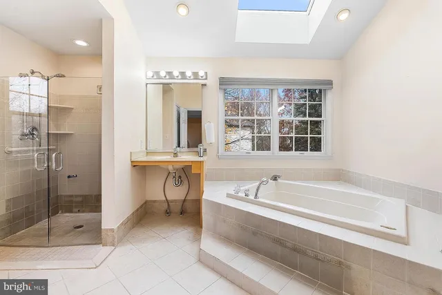 $1,600,000 | 2000 St Andrews Drive, Berwyn, PA 19312