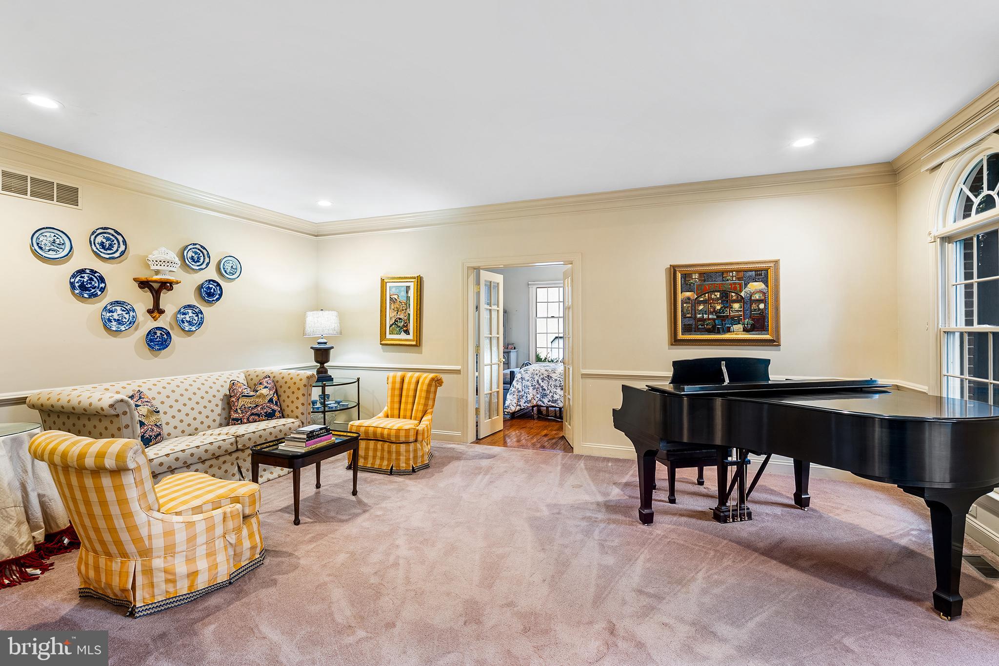 2000 St Andrews Drive Berwyn, PA 19312 - Photo 4 of 44 a living room with furniture piano and a window