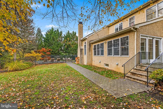$1,600,000 | 2000 St Andrews Drive, Berwyn, PA 19312
