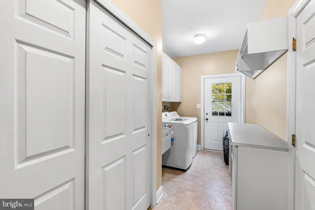 $1,600,000 | 2000 St Andrews Drive, Berwyn, PA 19312